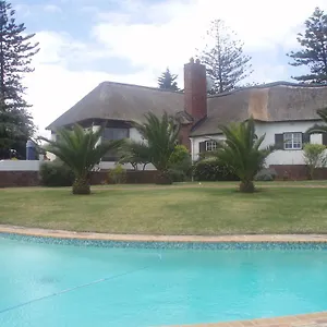 https://the-sanctuary-guest-house-estate.hotels-capetown.com